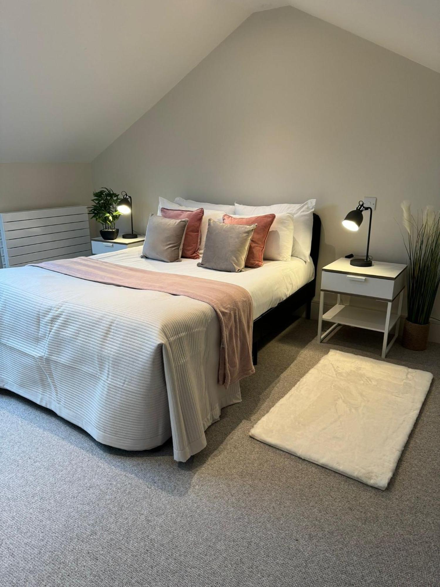 Osbourne House Pink 2 Bed, 2 And Half Bath Apartamento Birmingham Exterior foto