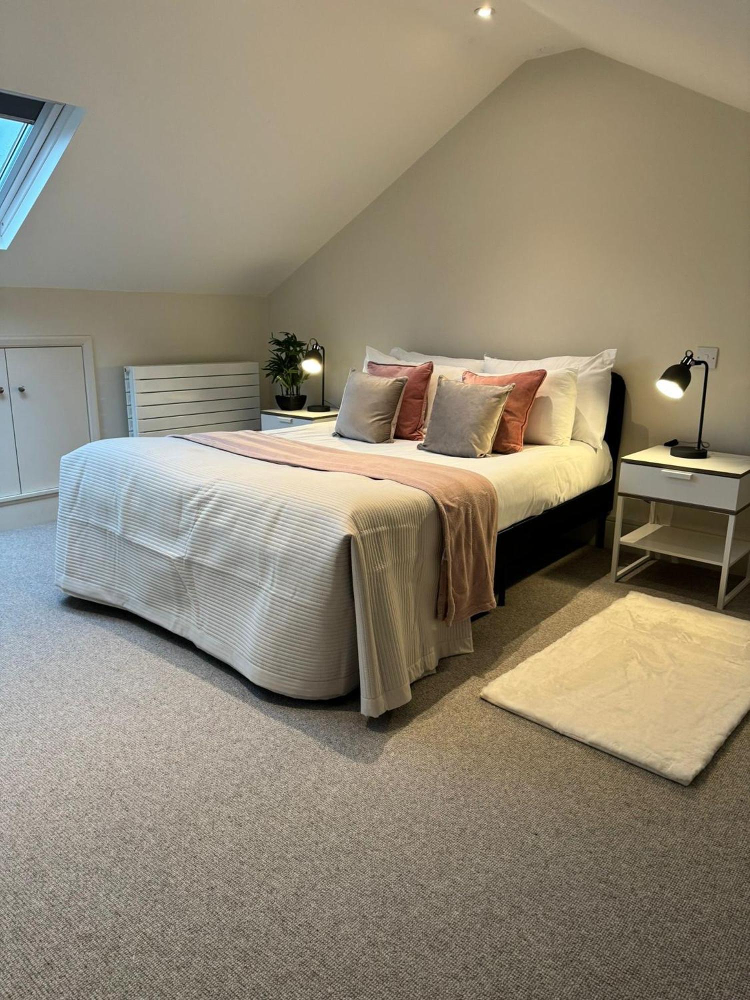 Osbourne House Pink 2 Bed, 2 And Half Bath Apartamento Birmingham Exterior foto