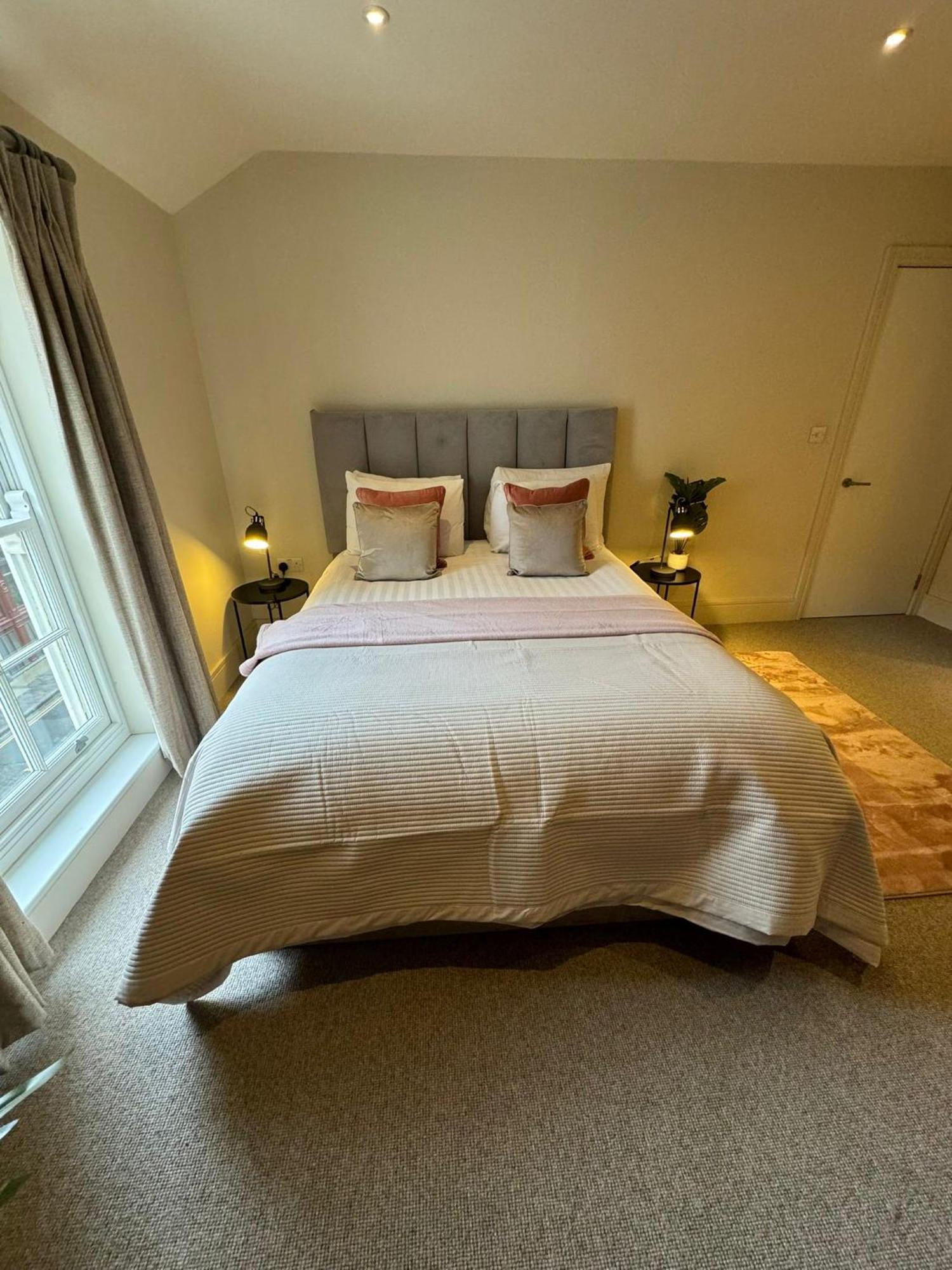 Osbourne House Pink 2 Bed, 2 And Half Bath Apartamento Birmingham Exterior foto