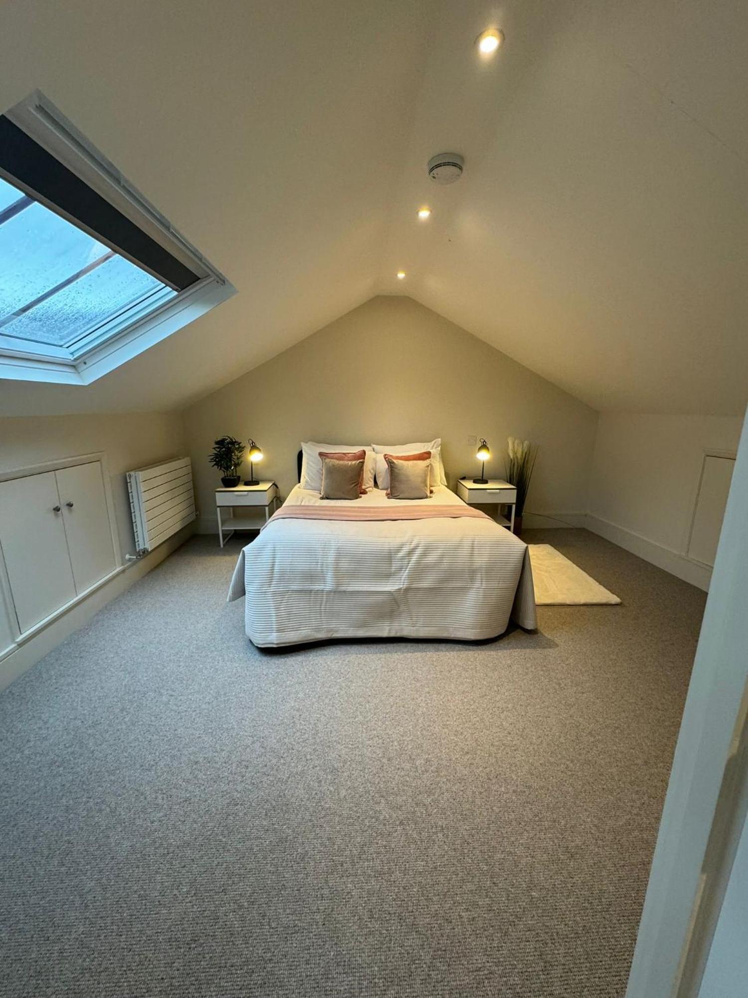 Osbourne House Pink 2 Bed, 2 And Half Bath Apartamento Birmingham Exterior foto