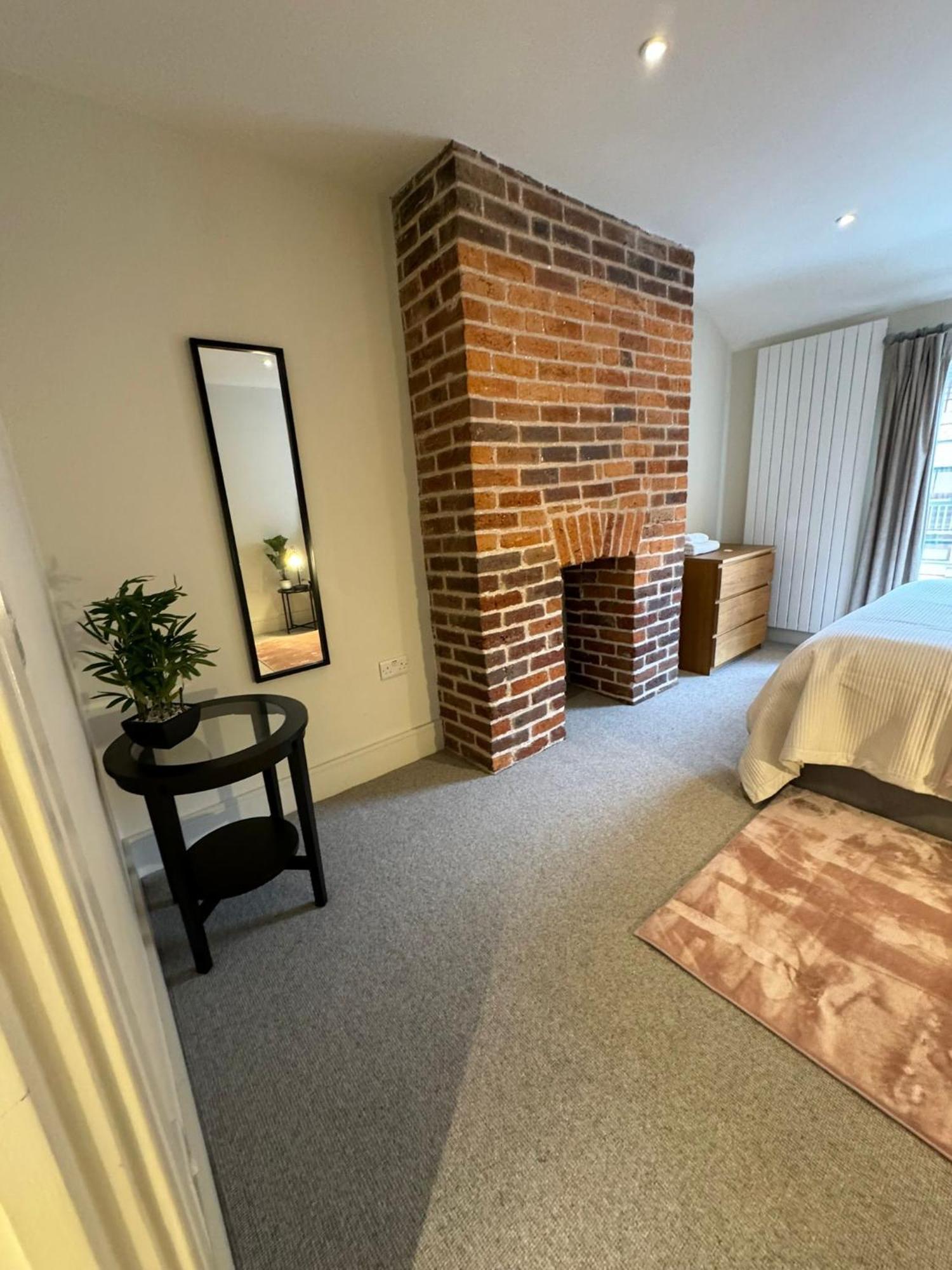 Osbourne House Pink 2 Bed, 2 And Half Bath Apartamento Birmingham Exterior foto